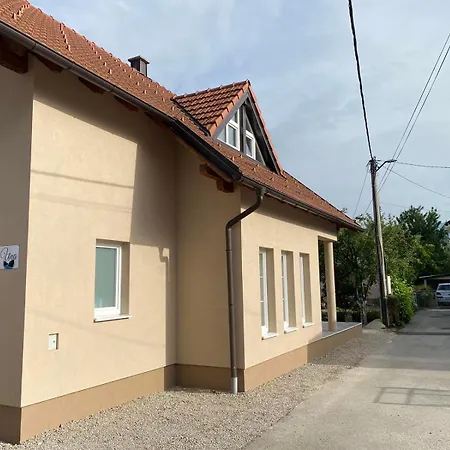Una Holiday home *
